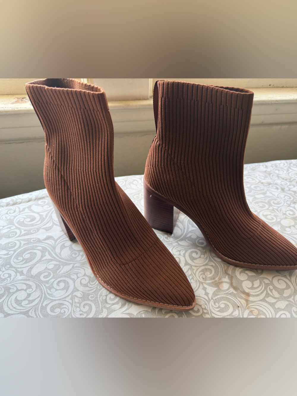 Steven By Steve Madden Brown Ribbed Pointed-Toe Sock Booties